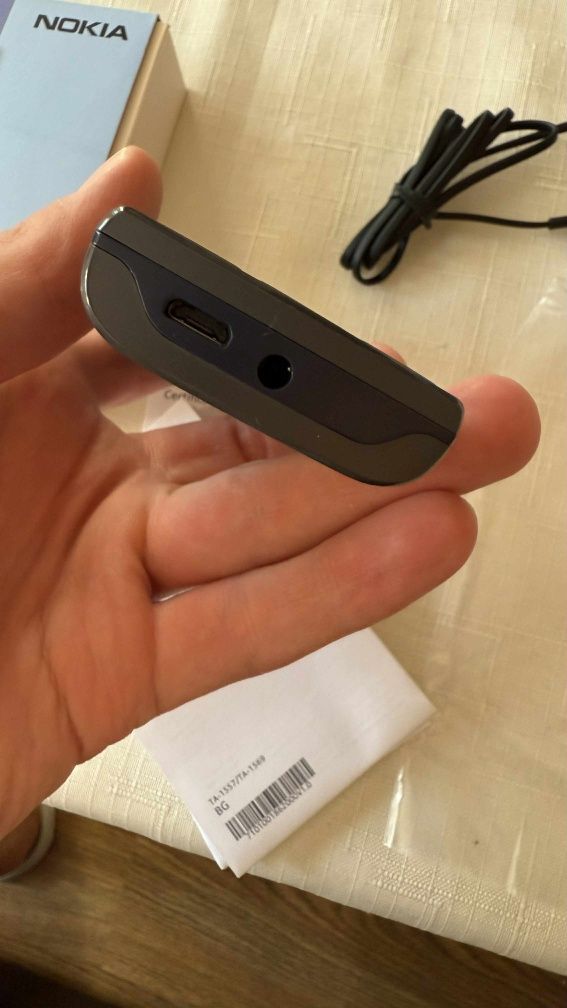 Nokia 105 чисто нов, неупотребяван. Комплект със зарядно