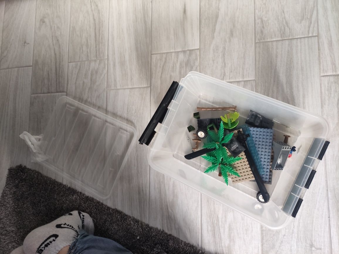 Огромен лот на LEGO