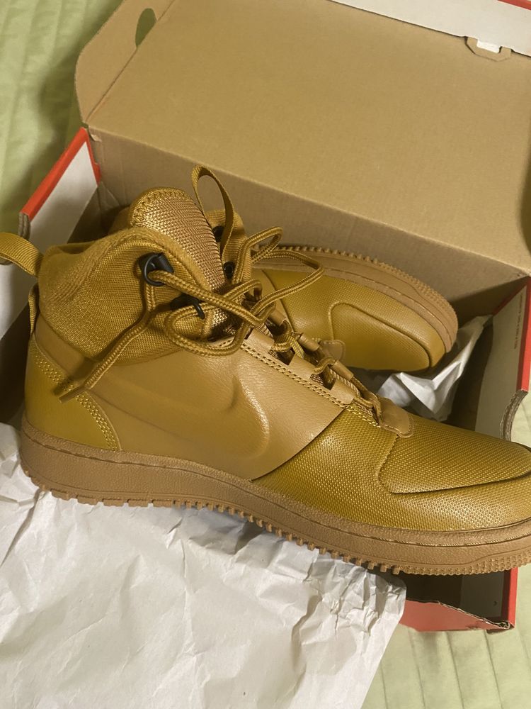Маратонки / кецове Nike