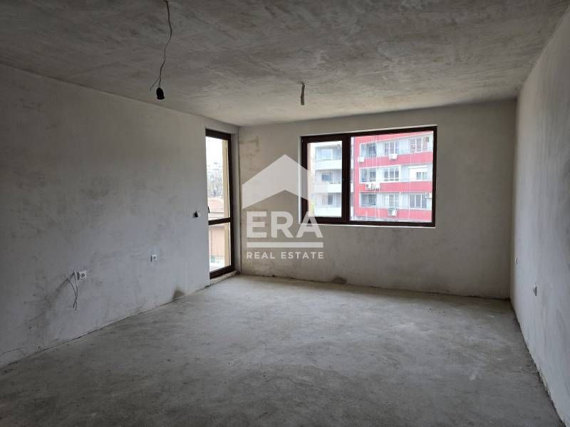 Продава се Тристаен апартамент в Русе, Дружба 3 - 110 кв.м за 960 €/кв.м - Снимка #3