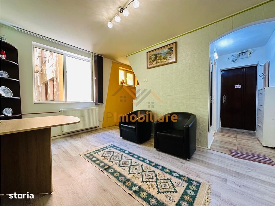 Garsoniera, Etajul 1, Zona Rogerius, Aleea Rogerius