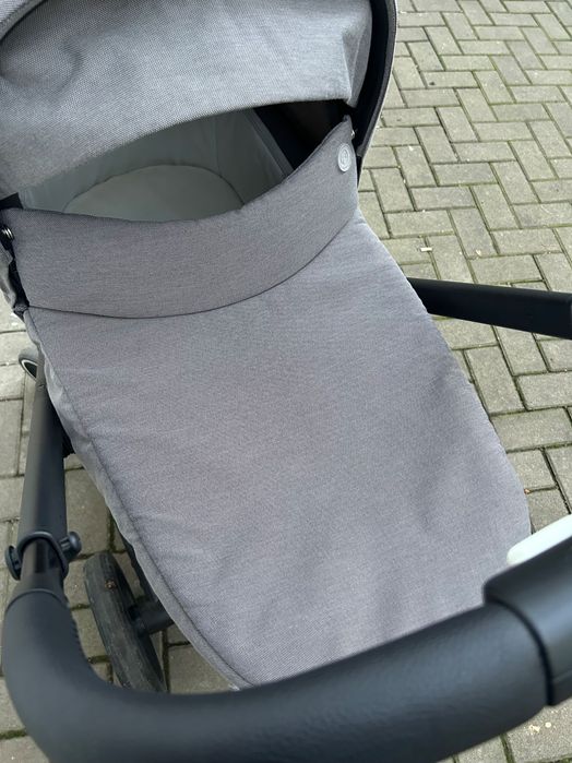 Landou cot s in stare impecabila