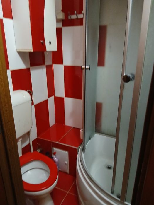 Vând apartament cu 3 camere , Blvd Ecaterina  Teodoroiu