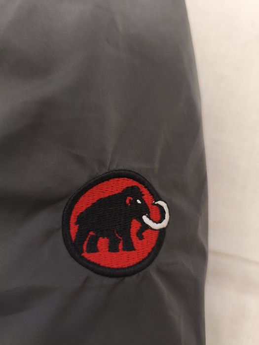 Geaca Mammut mărime M dama cu sistem de atașare geaca munte expediție