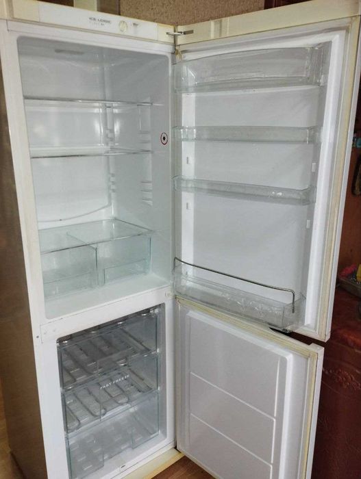 продам холодильник