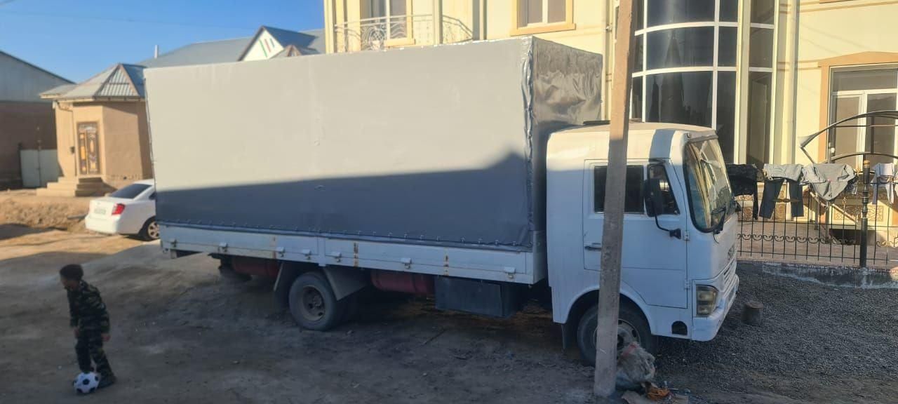 Isuzu грузовик продаётся