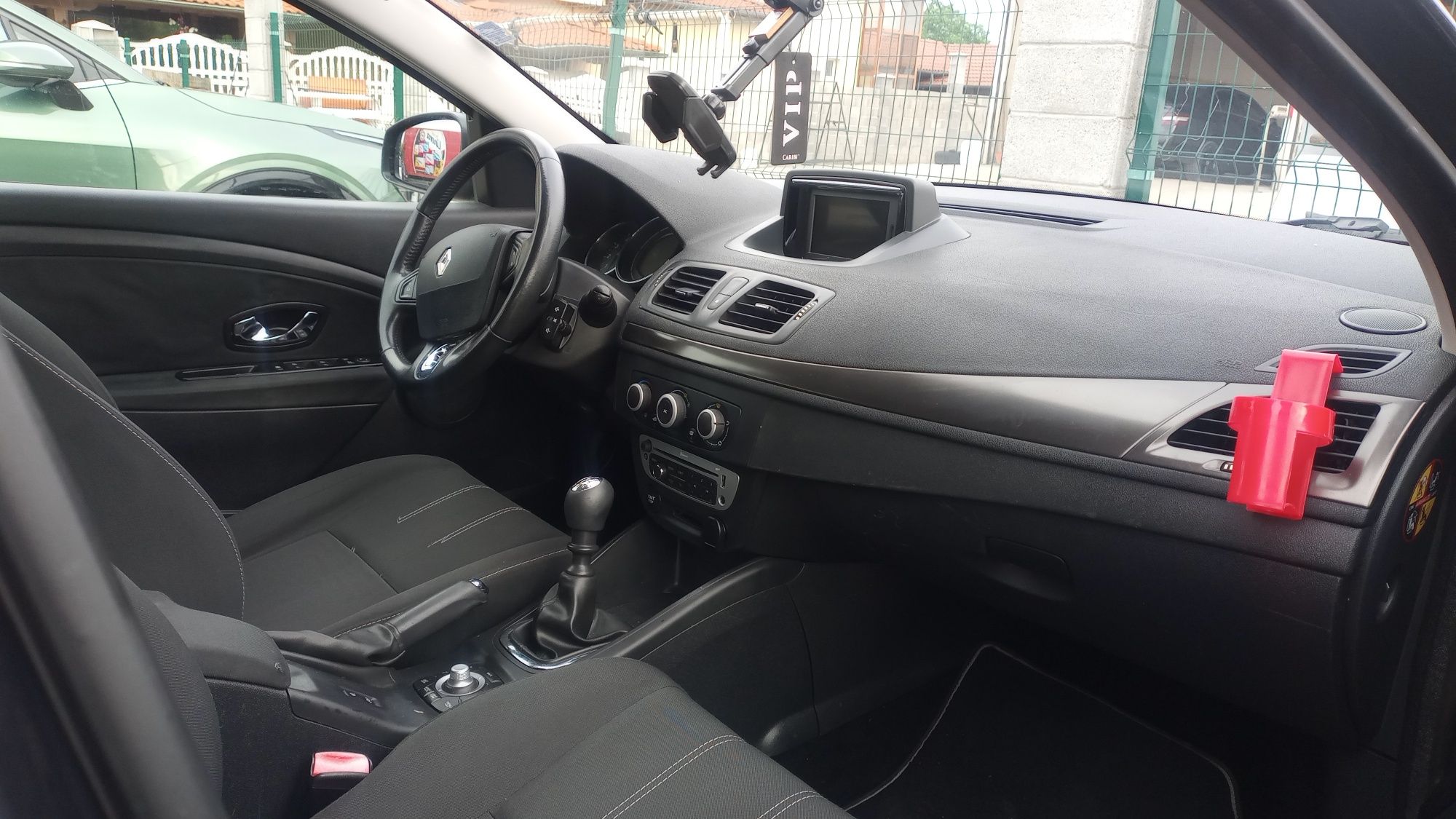 Renault Megane 3/2014г.1,5 dci 110к.с.-12,600лв.