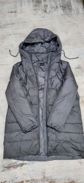 Куртка - пуховик зимний. Размер 50. Очень легкий и теплый.