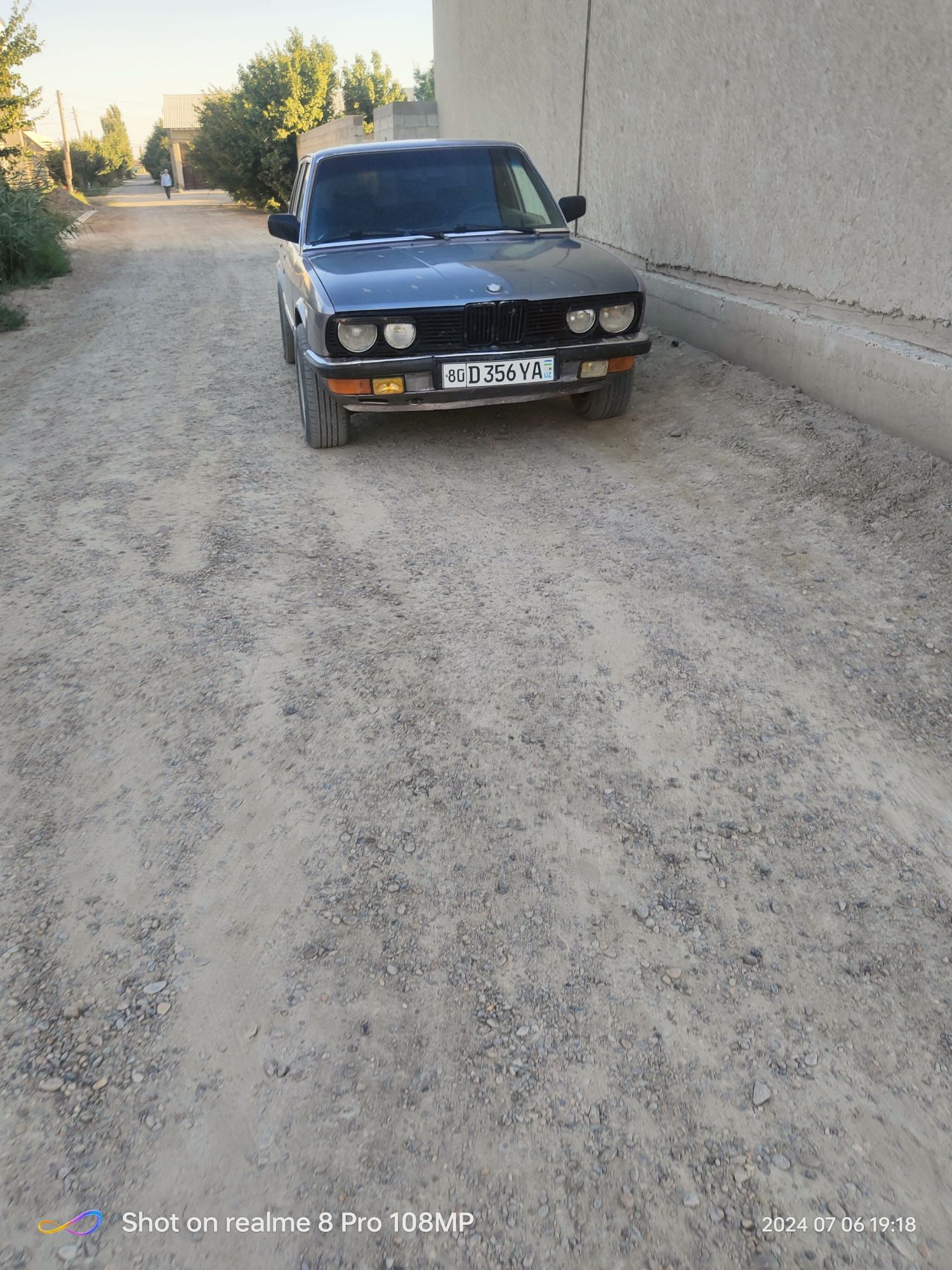 bmw e  28 525.ktdghj