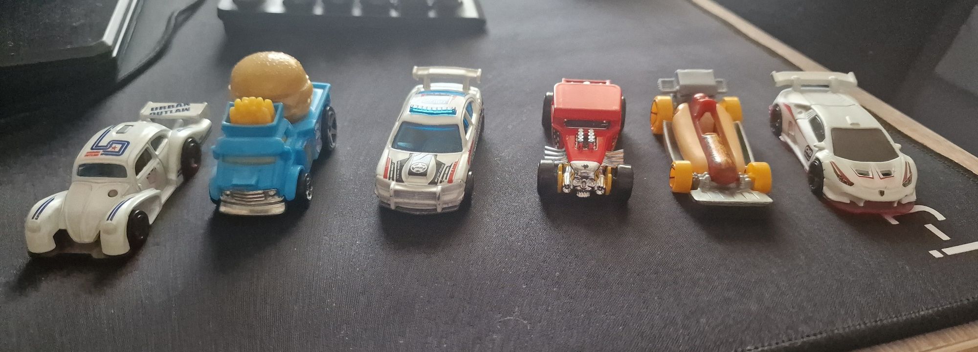 Mașinuțe hot wheels