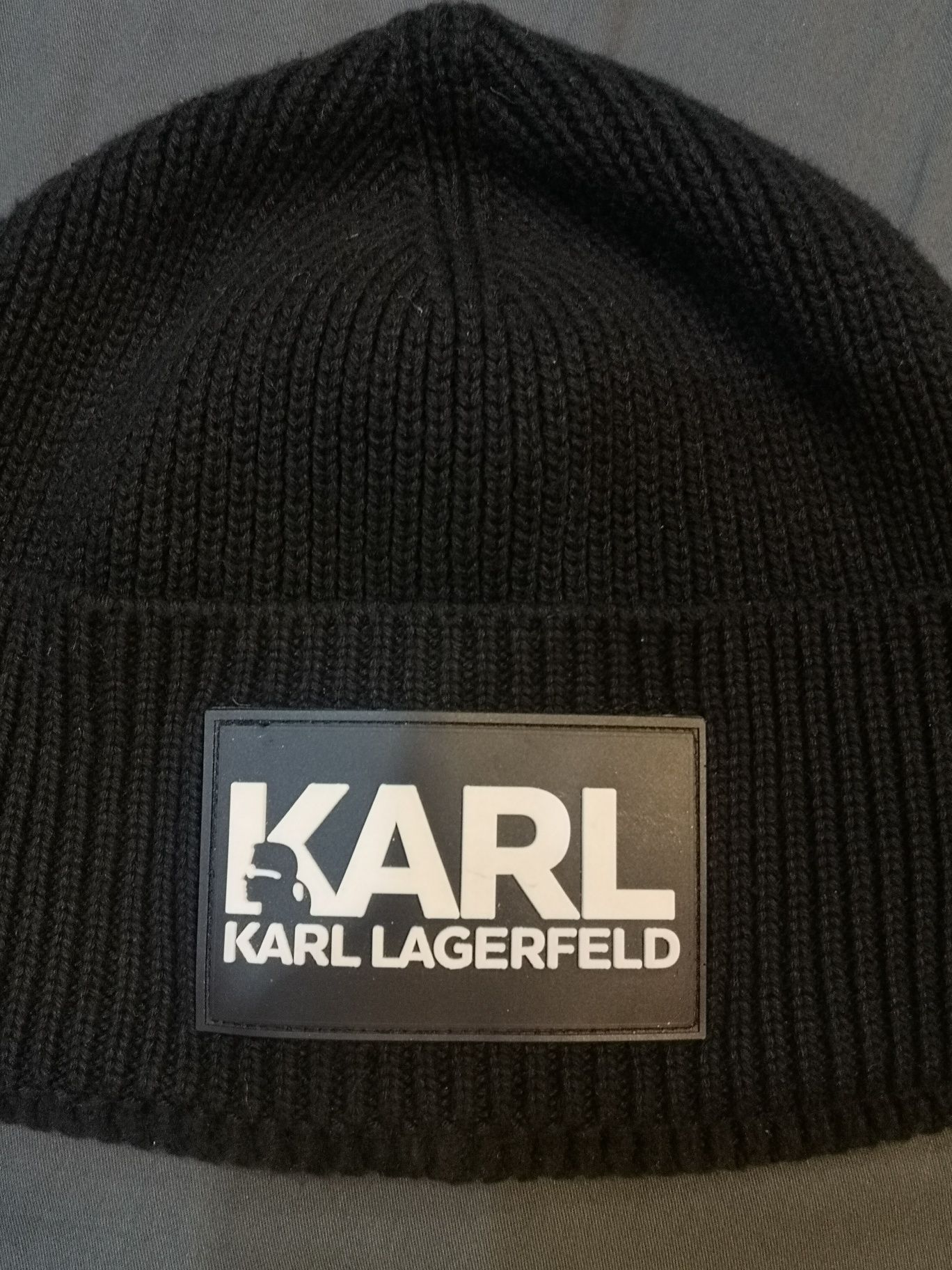 Karl Lagerfeld шапка