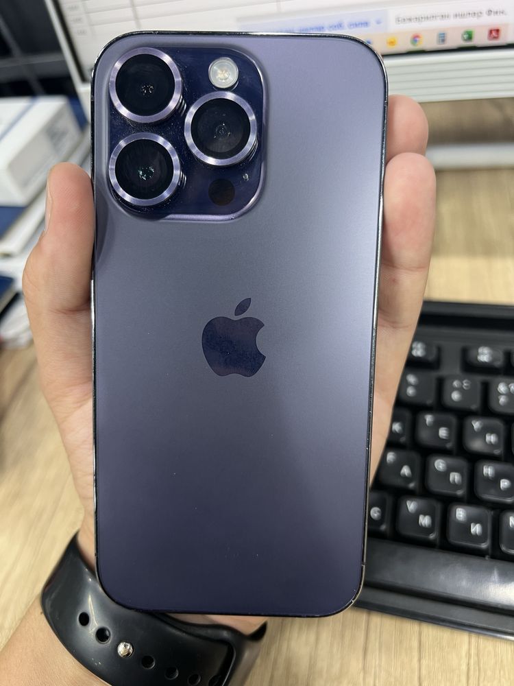 Iphone 14 pro (purple)