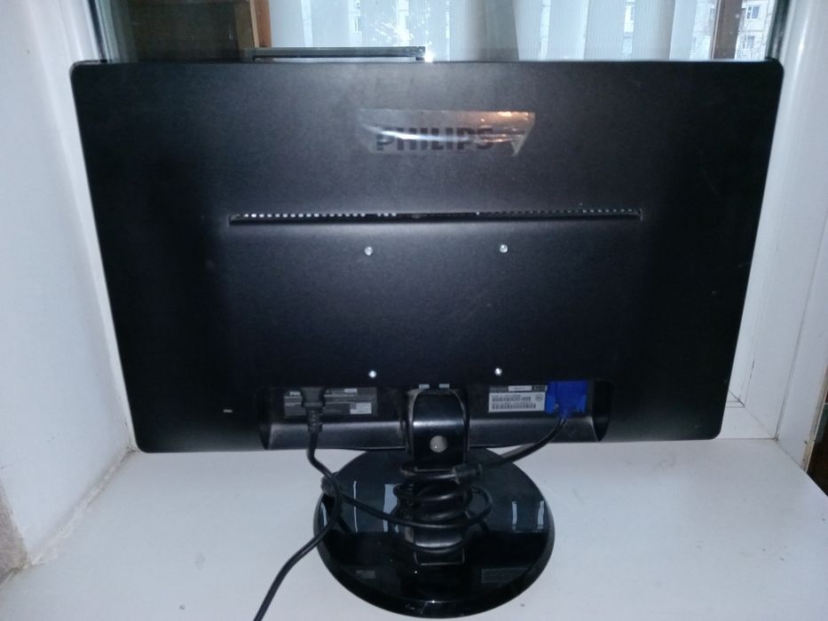 Продам монитор новый