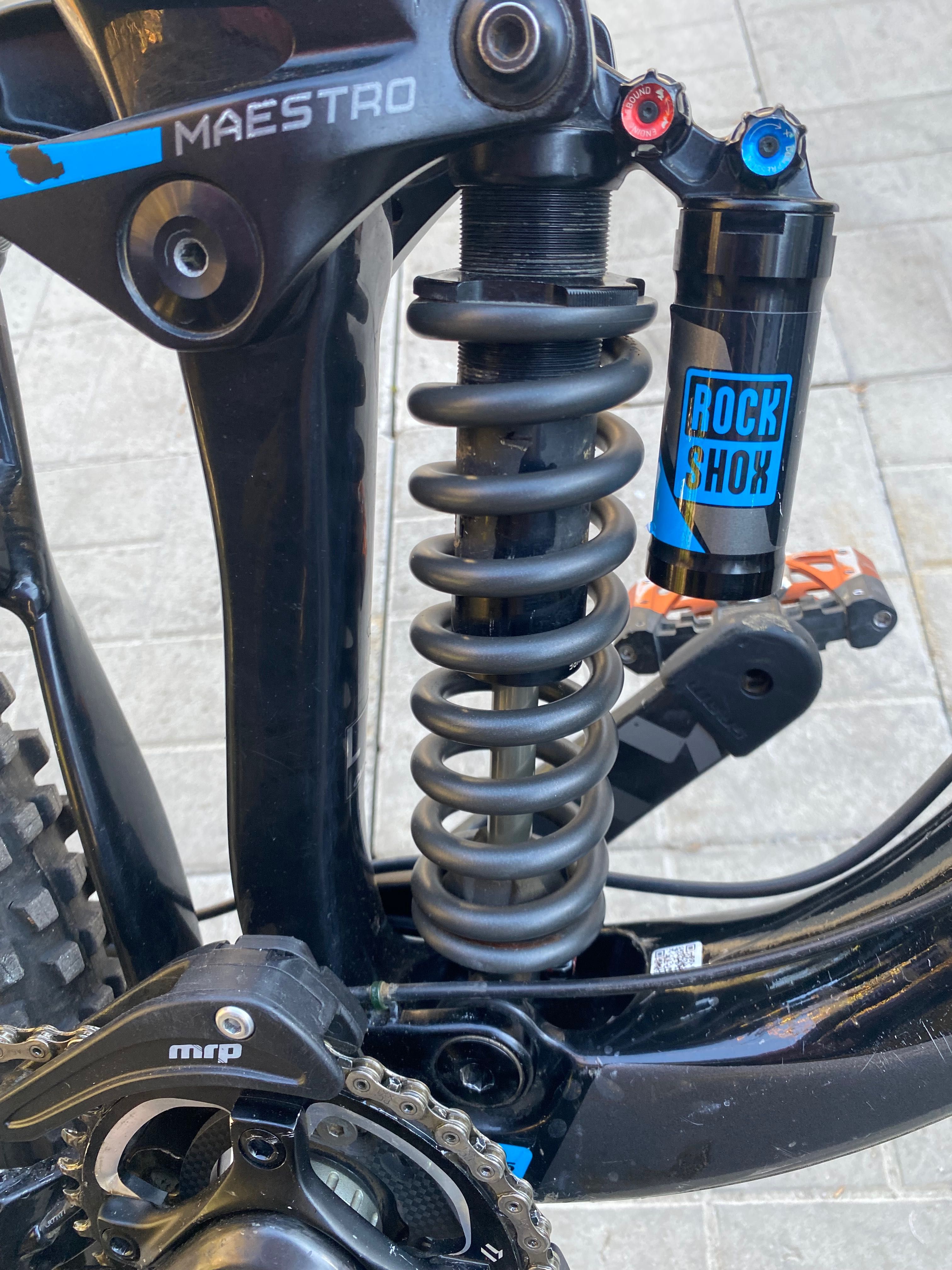 Rockshox Vivid R2C