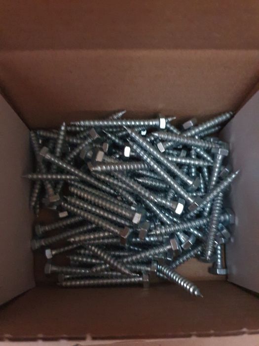 Suruburi cu cap hexagonal pentru lemn, construcții lemn