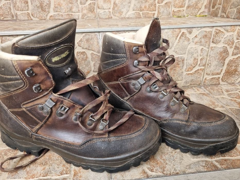 Bocanci Meindl 41.5 - 42 , piele naturala