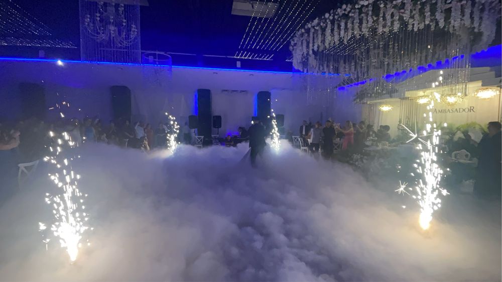 Platforma 360/cabina foto/artificii cu flacara rece