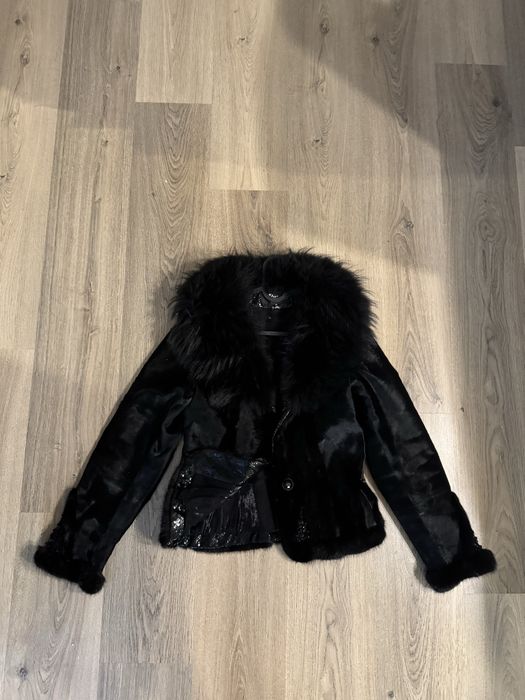 Черно късо палто от пони