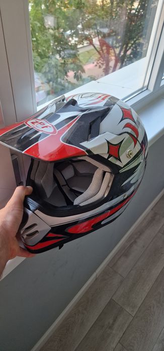 Vând cască de biciclist