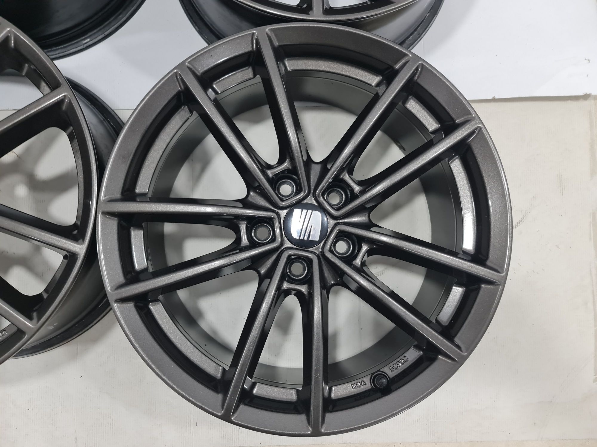 Jante 18 VW Skoda Seat Audi 8Jx18, ET48, 5x112, 57.1mm