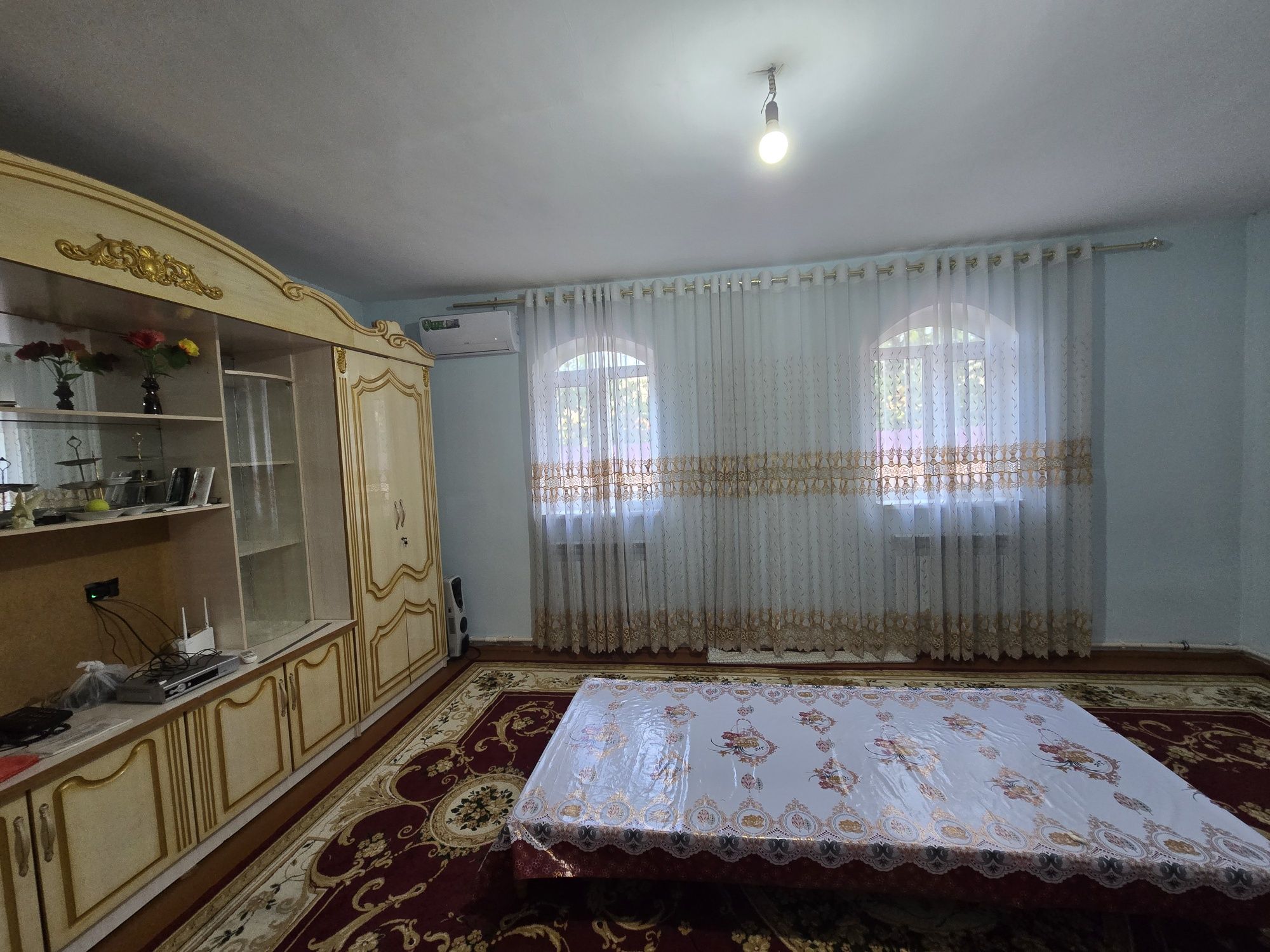 Хожелиде барлык колайлыкларга ийе сатылатугын жай