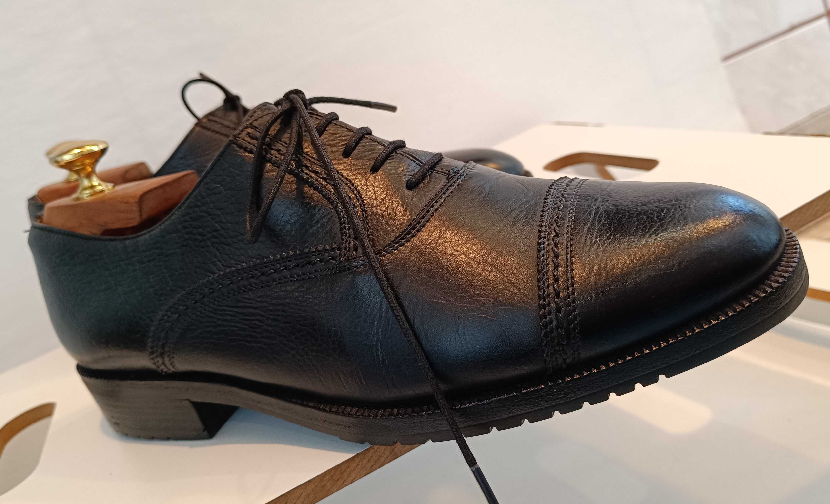 Pantofi oxford 41 41.5 de lux lucrati manual Bruno Magli piele moale