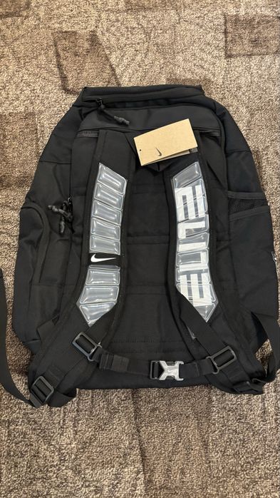 Nike elite bag