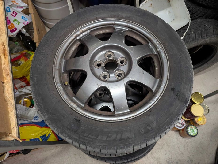 16" Джанти Toyota Prius 2 (5x100) + Зимни гуми 195/55/16 Falken (2020)
