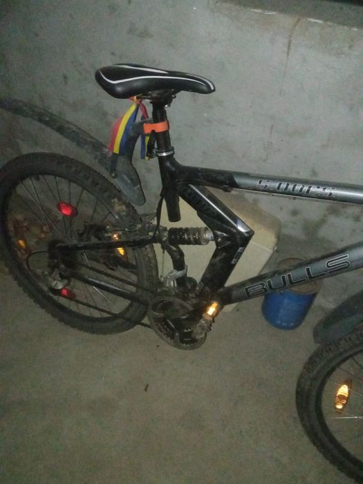 Vănd bicicletă cu suspensii ăn stare de funcționare
