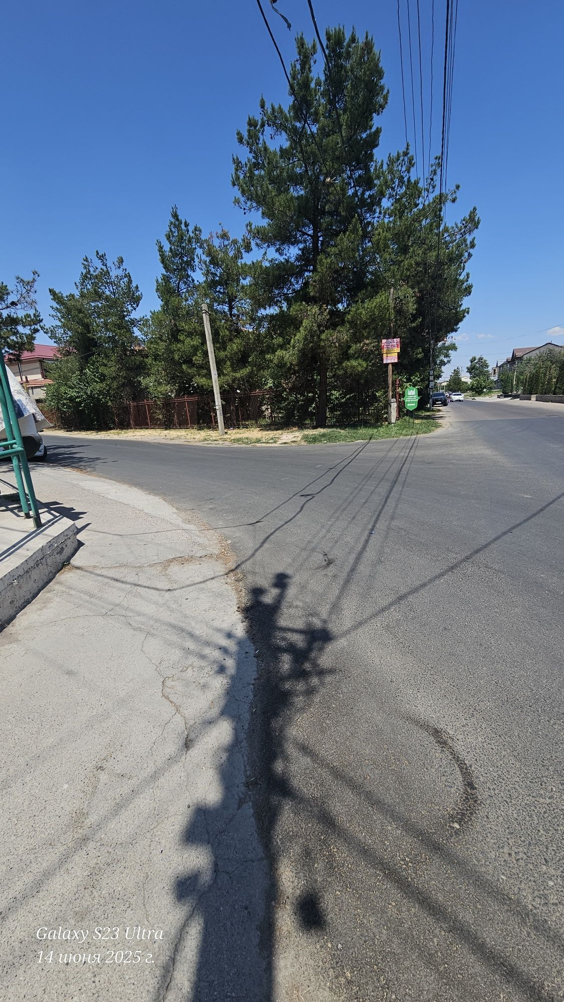 Yunusobod Zenit yonida  Uglavoy 6 sot fasadi 20 /30 Biznes uchun qulay