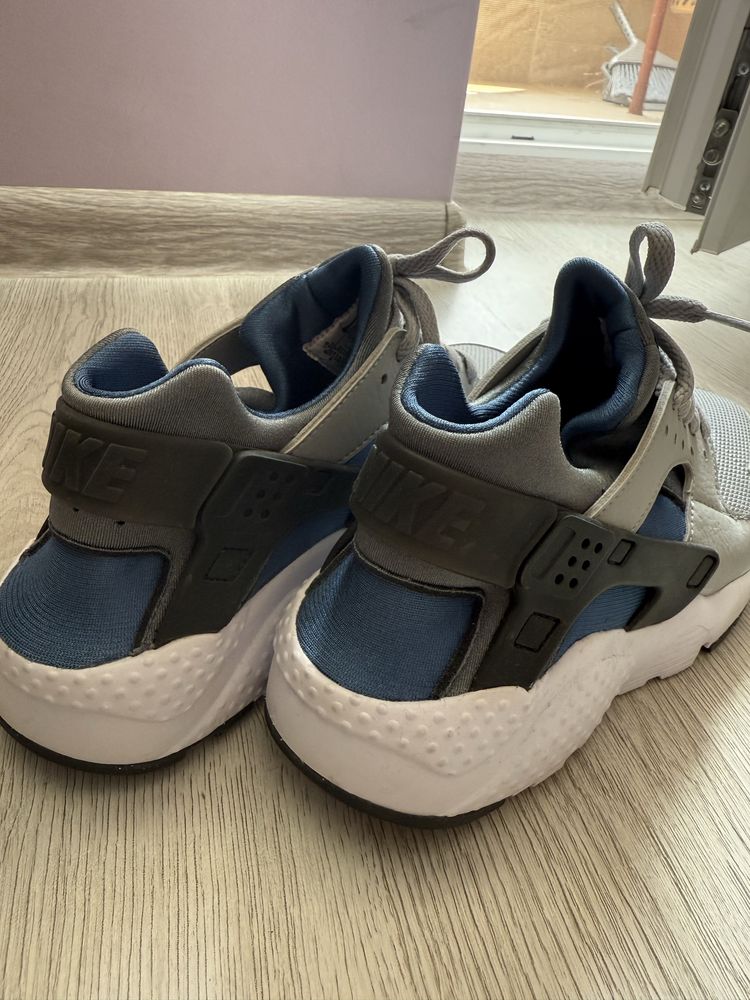 Nike спортни обувки