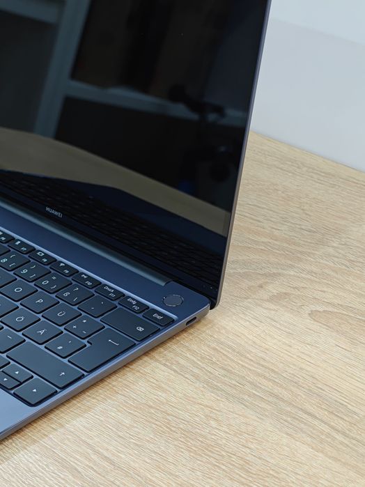 Huawei MateBook 13 / Core i5-10210U / 8GB DDR4 / SSD 512GB / 13.0”