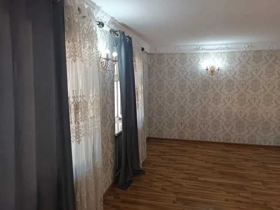 Срочно продается дом в парвозе 2.5 км от уч кахрамон 6 сотки 126000$