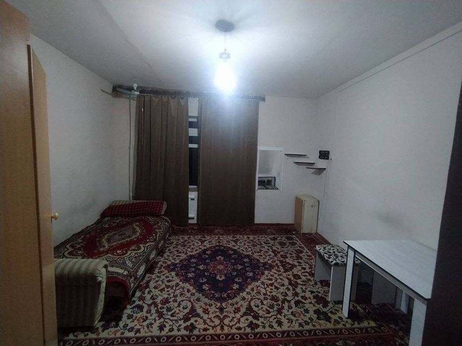 Продам квартиру на Чиланзаре 20 1 комнатная
