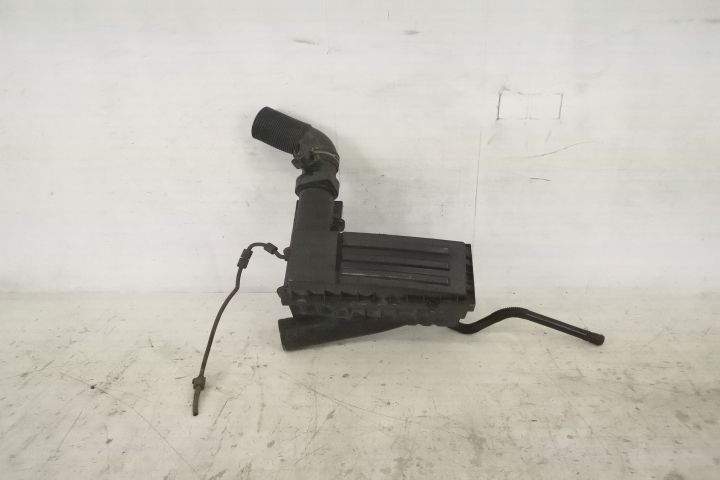 Оригинален Въздушен Филтър Корпус В Добро Състояние Фолксваген ВВ Паса