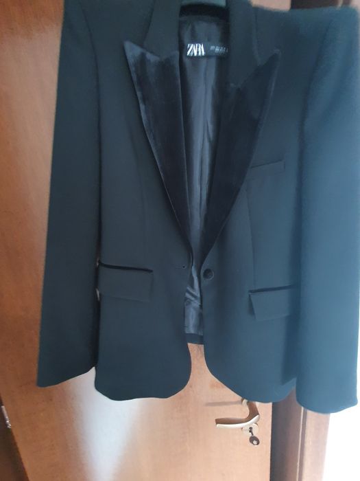 REDUCERE Blazer cambrat smoking ZARA