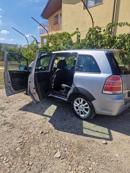 Opel Zafira B 1.8