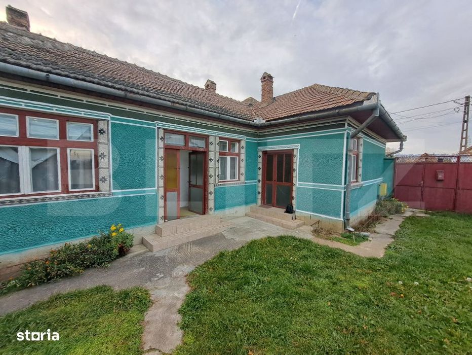 Casa de vanzare, 5 camere, teren generos de 1.290 m², zona Dumbravita