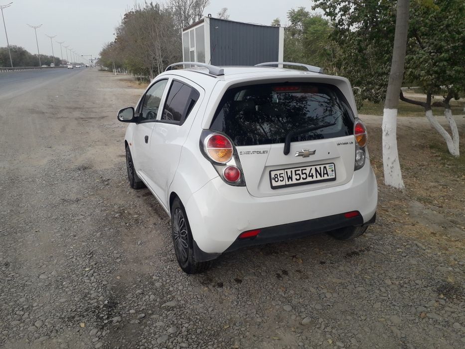 2010 spark kansioner metan gaz navoi aeroportda