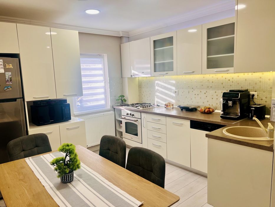 Apartament 4 camere