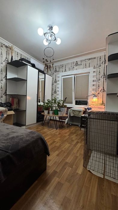 Продается квартира 4х-комн/4/9 Спутник 16, 94 м² Срочно