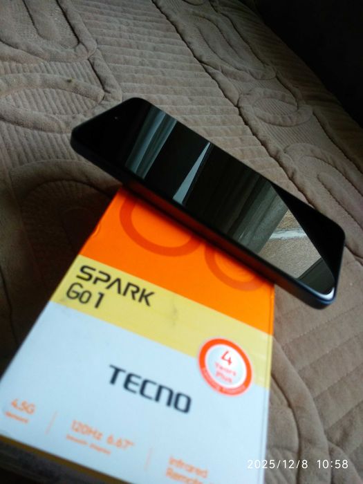 Продам смартфон tecno spark Go1