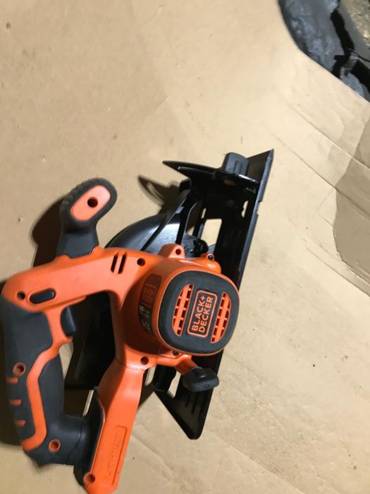 Fierastrau Circular Black Decker BDCCS18 Nou Defect doar Corp