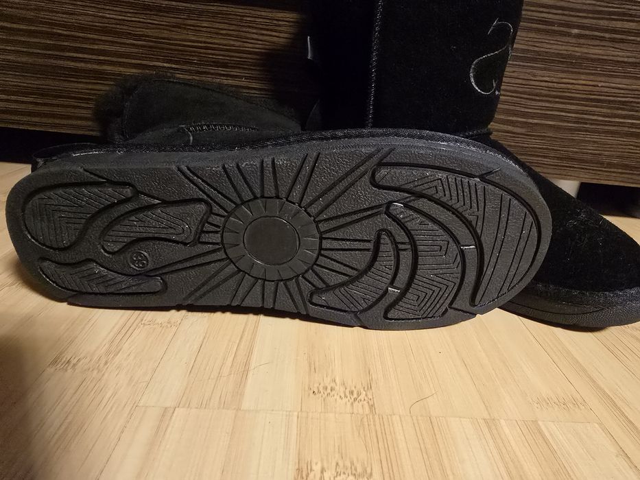 Vand ghete piele intoarsa, noi, marimea 39