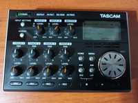 Recorder Tascam DP-004