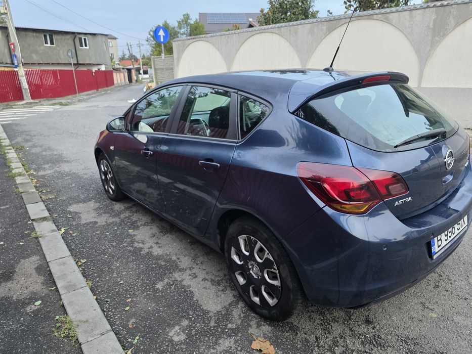 Opel Astra J 1.7 CDTI, 2012, 227.000 km, Euro 5, 110 CP, 3000 €