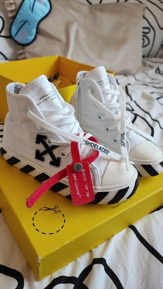 Vand papuci off white copii