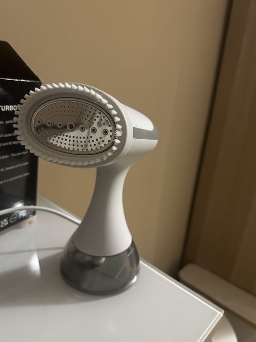 Уред за гладене на пара / Steamer / Ютия на пара