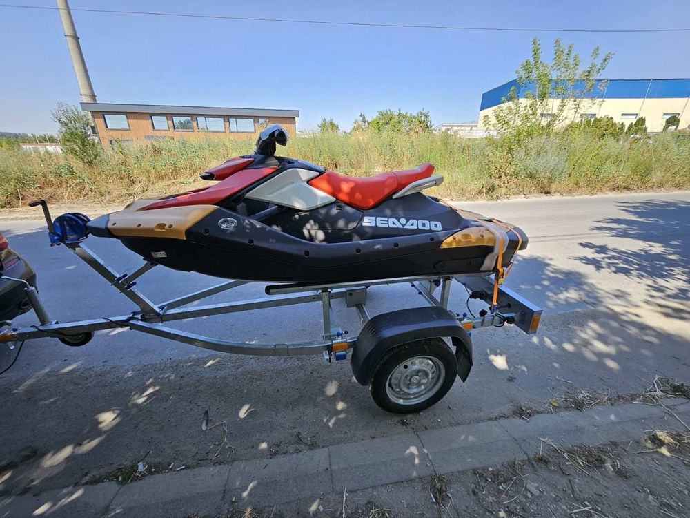 2024 Sea-Doo Spark® 2-up Rotax® 900 ACE™ Spot Button