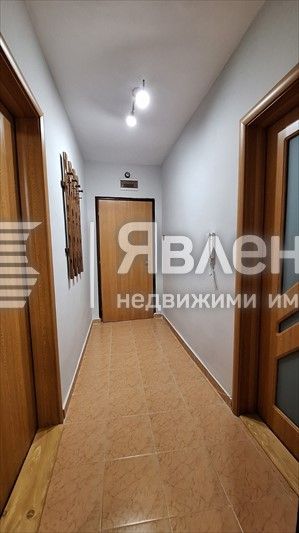 Двустаен слънчев и просторен апартамент в квартал Аспарухово